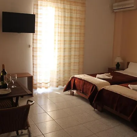 123 Armonia 3* Loutra Edipsou (Evia)