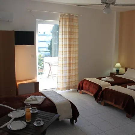123 Armonia Konukevi 3*